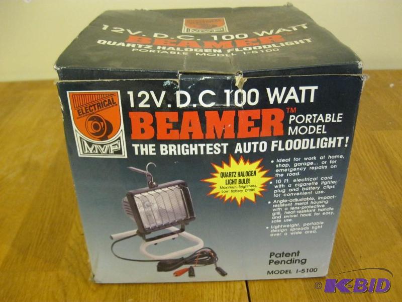 lot 225 image: Beamer Flood Light, Portable...