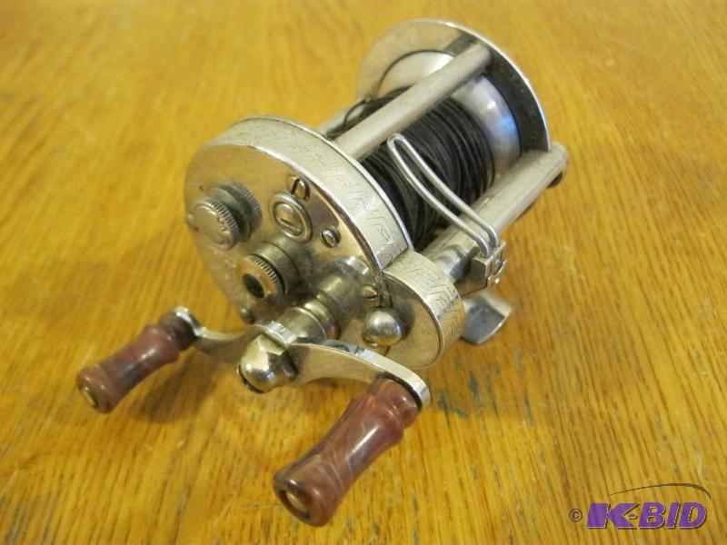 lot 226 image: Vintage Pflueger&nbspFishing Reel 898...