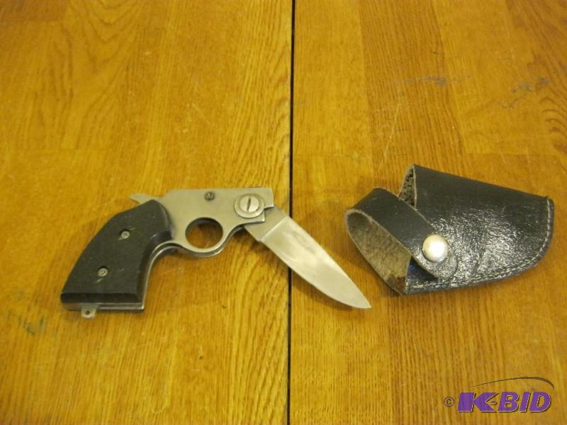 lot 251 image: Gun Folding Pocket Knife...