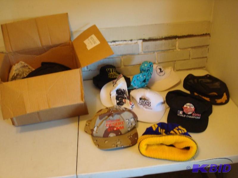 lot 262 image: Lot Of Vintage Hats...