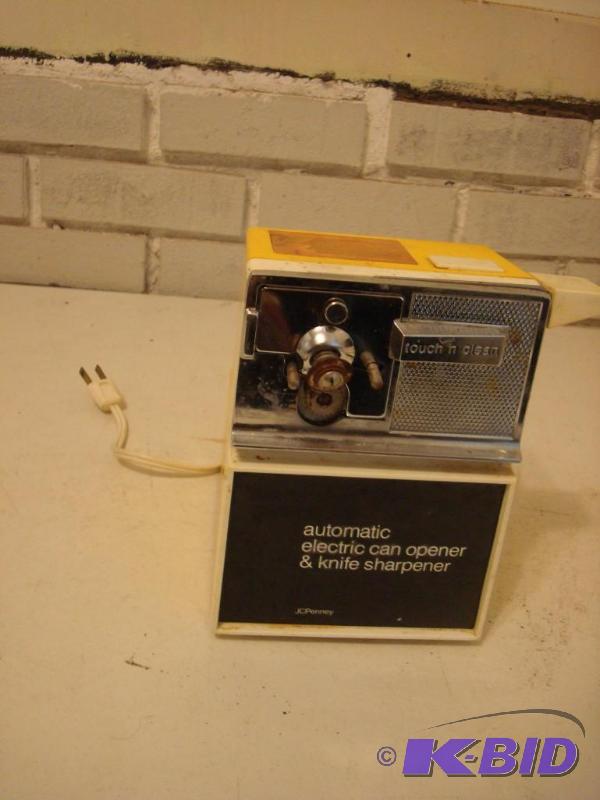 lot 266 image: Vintage Can Opener, Untested...