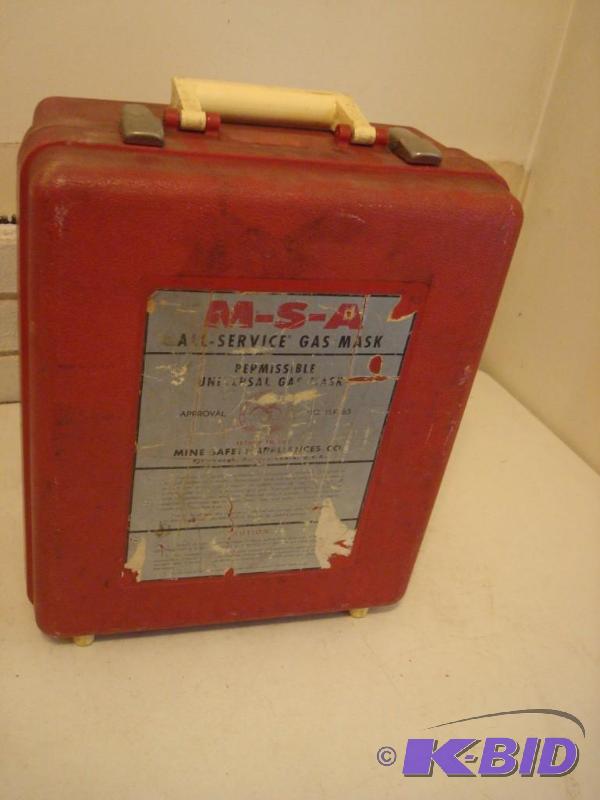 lot 273 image: Vintage Box With Some Old First Aid Items...