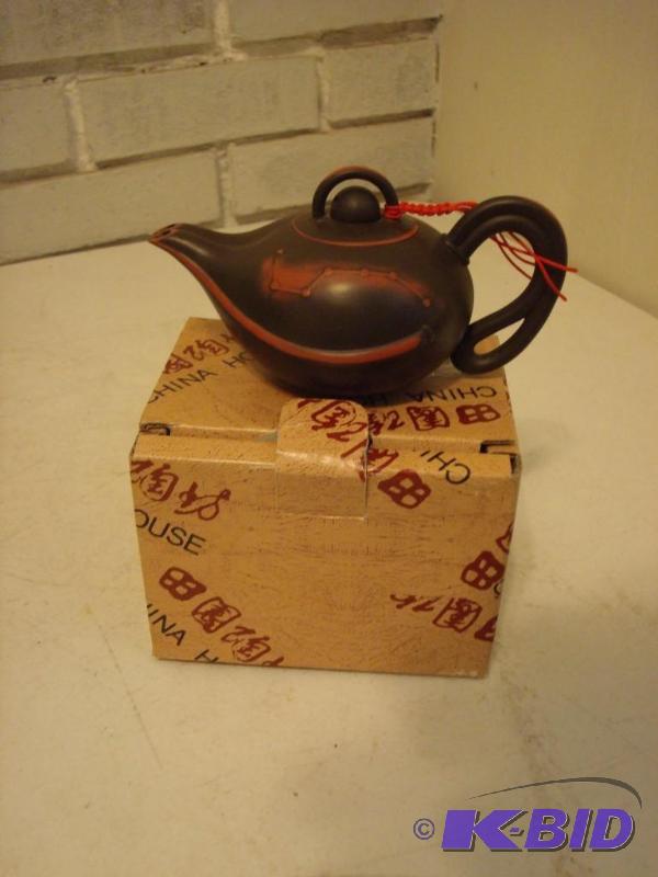 lot 278 image: New Small Tea Pot...
