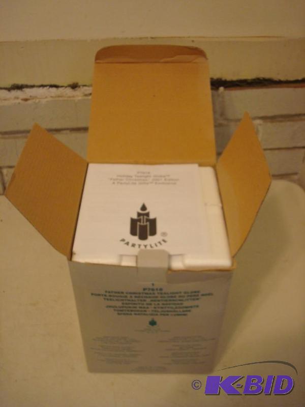 lot 288 image: New Partylite Tea Lite Globe P7618...