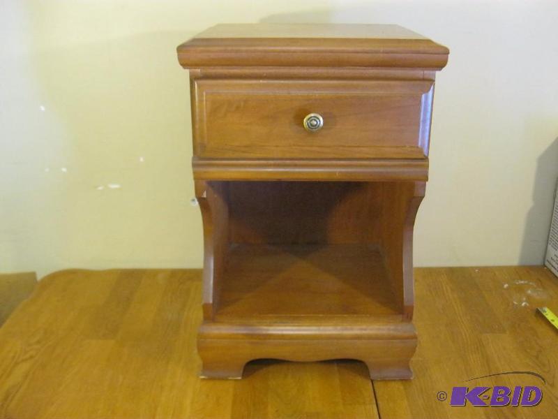 lot 300 image: Solid Wood Table Stand...