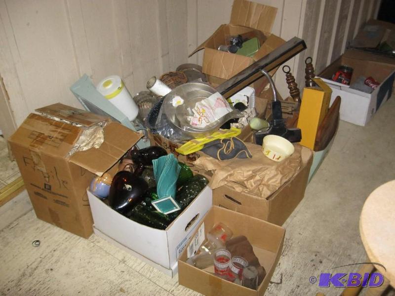 lot 308 image: Huge Lot Of Vintage And Antique Items, Some U...