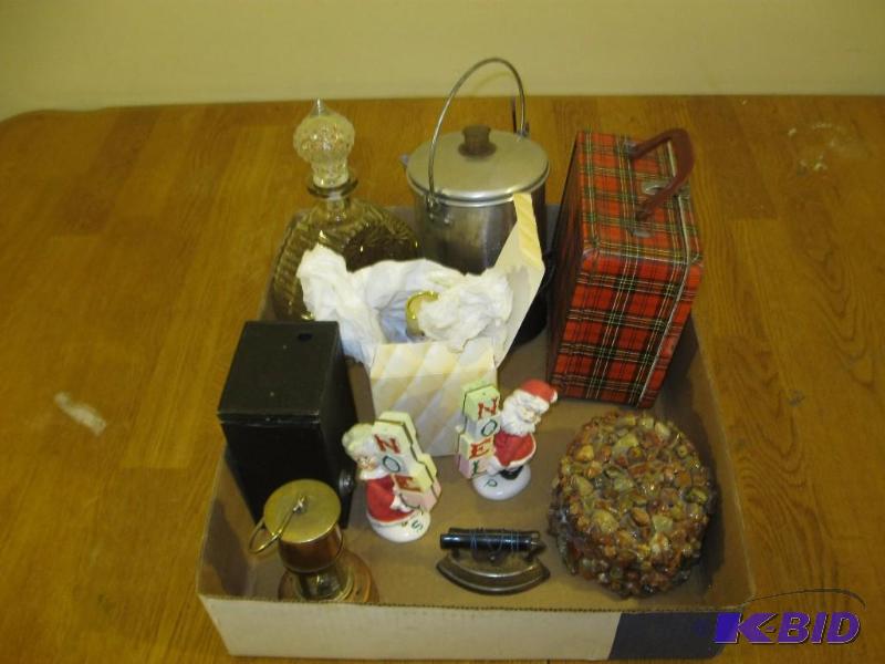 lot 310 image: Lot Of Vintage Items...