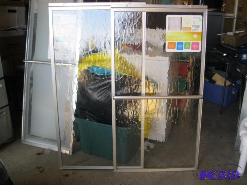 lot 319 image: New ShowerBath&nbspDoor. No RailsHardware....