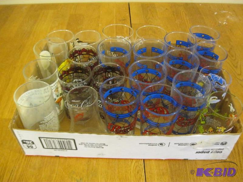 lot 43 image: Vintage Collectable Glasses. Coca Cola, Pepsi...