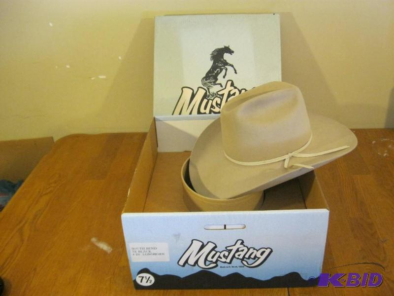 lot 49 image: Mustang Cowboy Hat. Size 7 12. Made In Fort ...
