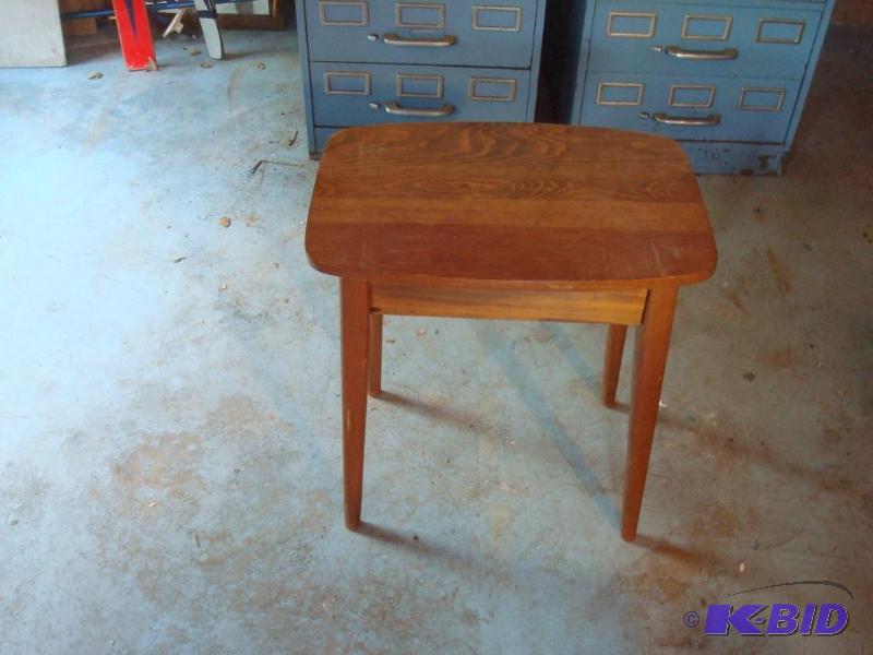 lot 56 image: Small Mid-Century Table....