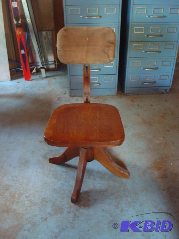 lot 58 image: Vintage Antique Heavy Wood Chair. Backrest Re...