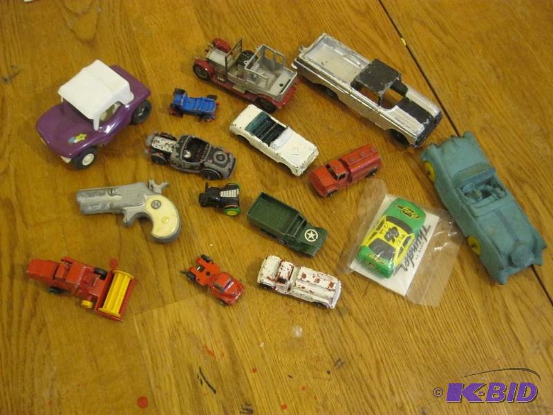 lot 8 image: Lot Of Vintage Cars And Toys Lesney&nbspTonk...