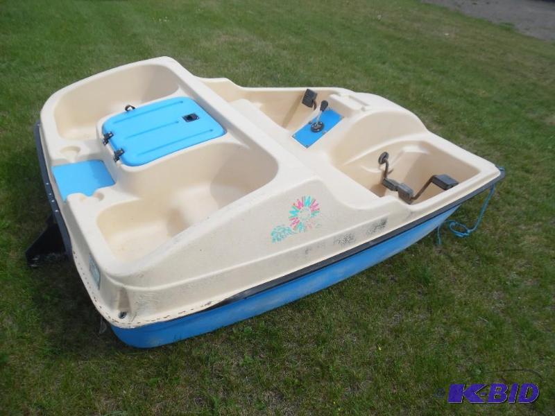 paddle boat