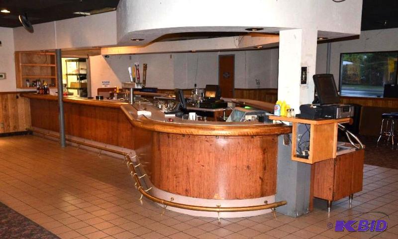 lot 1 image: Beautiful Solid Wood Bar top & Counter wi...