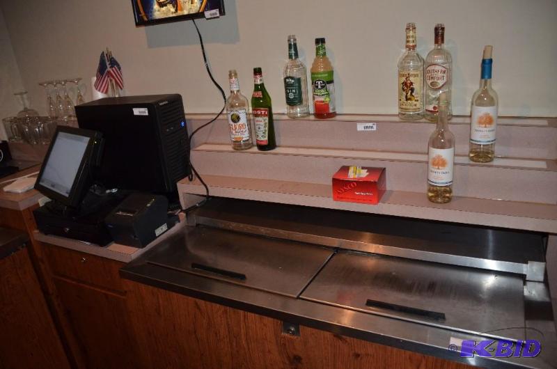 lot 186 image: Liquor Display. &nbspContents not included. ...