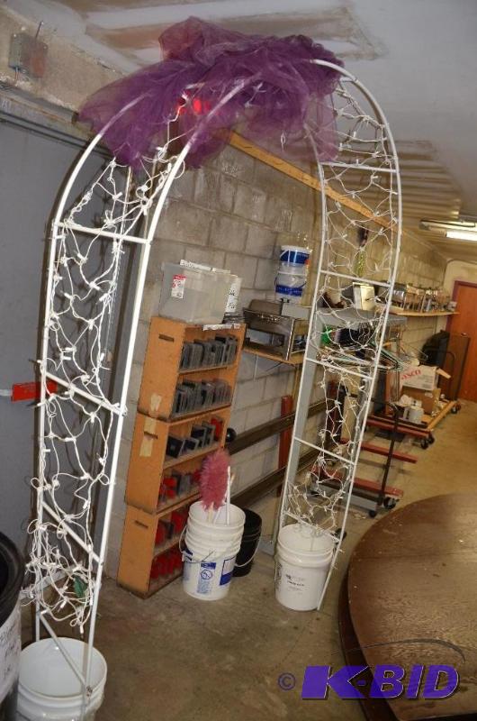 lot 221 image: Lighted arbor.  95&quott x 5 across &nbspN...