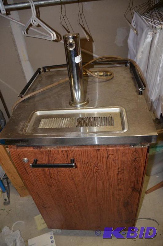 lot 227 image: Kegarator and Beverage Dispenser. Please insp...