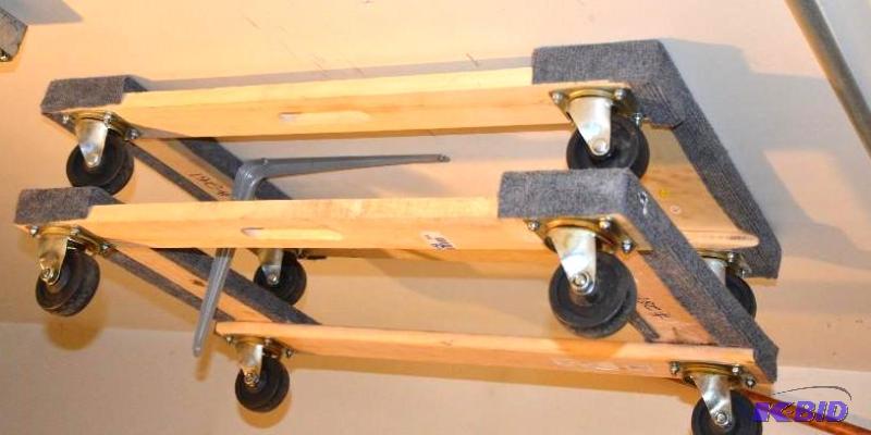 lot 281 image: 2 floor dollies...