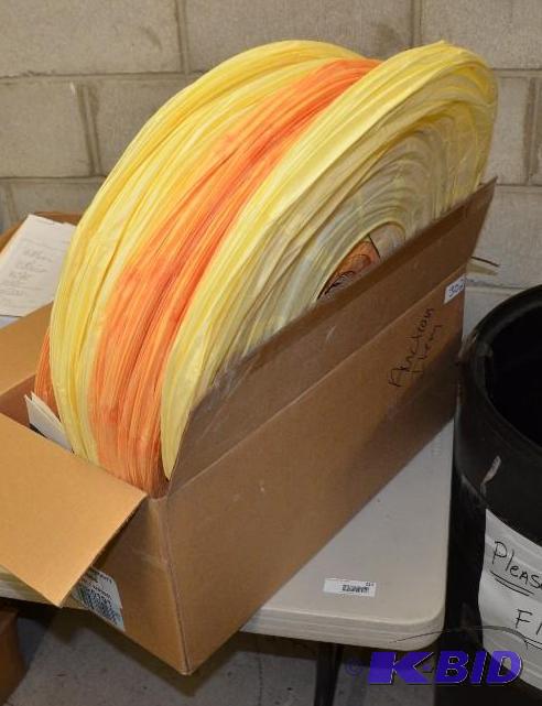 lot 302 image: Lot of orange and yellow Japanese lanterns, d...