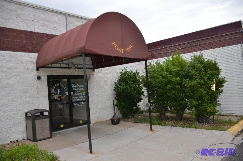 lot 314 image: Side Awning 108x120x54"...