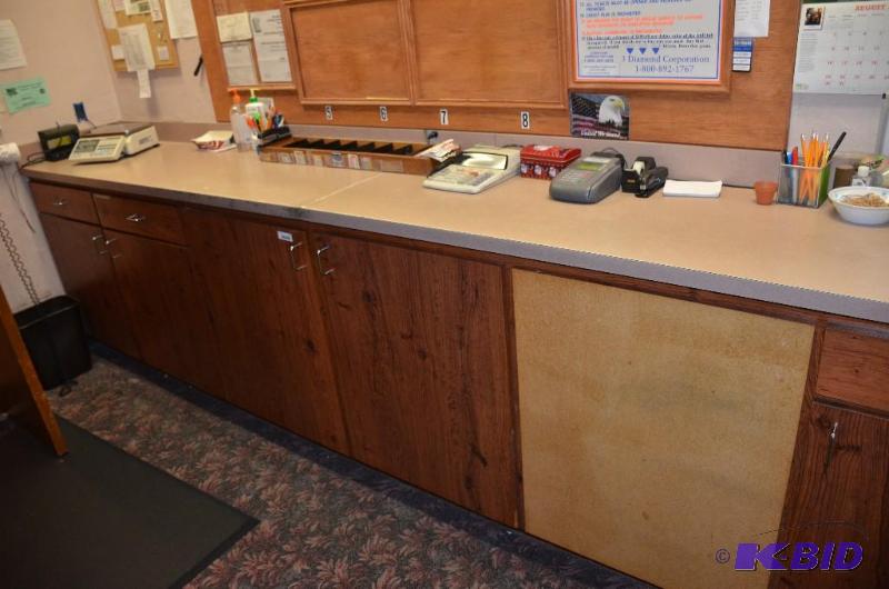 lot 32 image: Storage Cabinet & counter top appears to ...