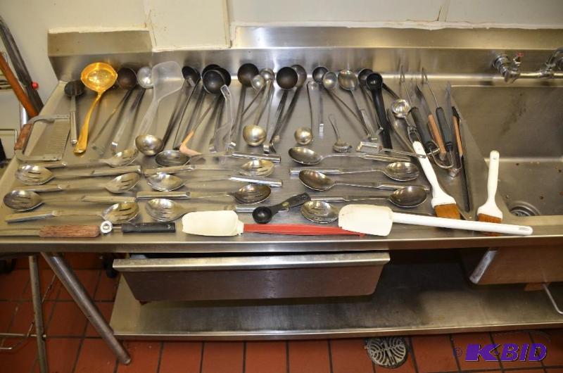 lot 88 image: Large lot of commercial kitchen serving utens...