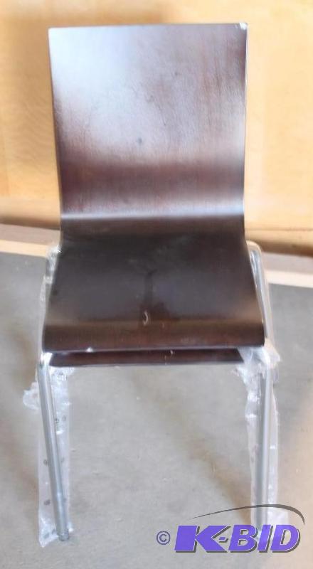 2 Stackable Chairs