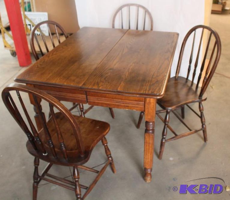 Vintage Oak Table with 4 chairs