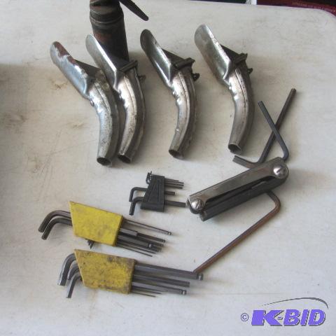 Oil Spouts, Allen Wrenches