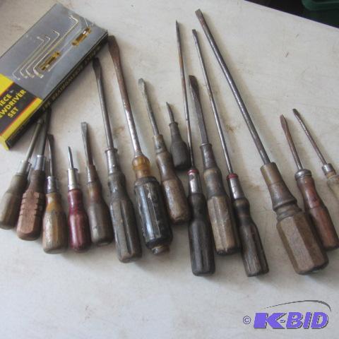 Wood Handled Screwdrivers