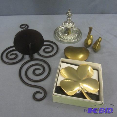 Brass Swans & 4-Leaf Clover