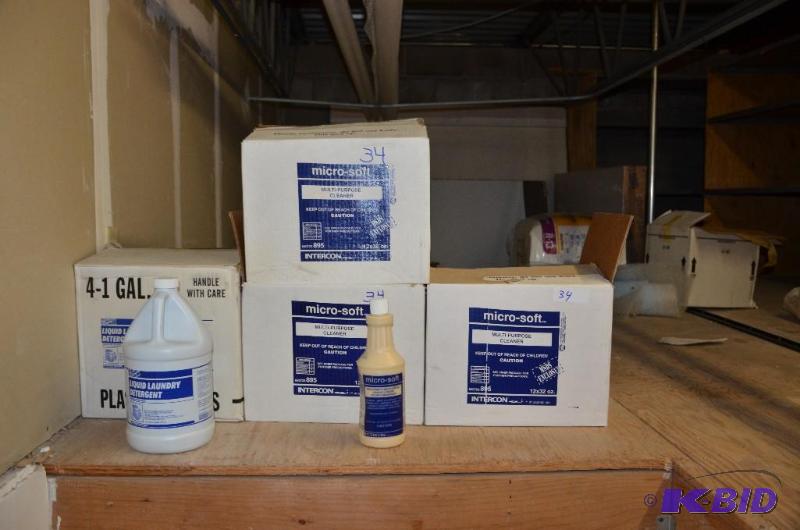 32 32oz. Bottles of Micro-soft Non-scratch mu...