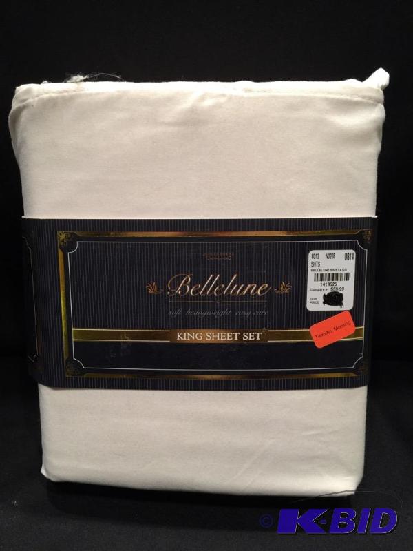 lot 204 image: NEW King Size Sheet Set