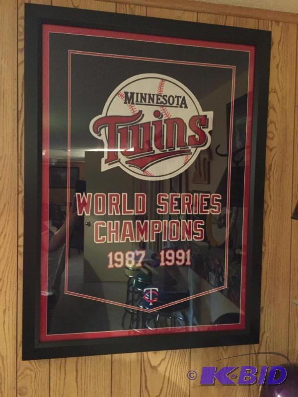 lot 34 image: Twins World Series Champions