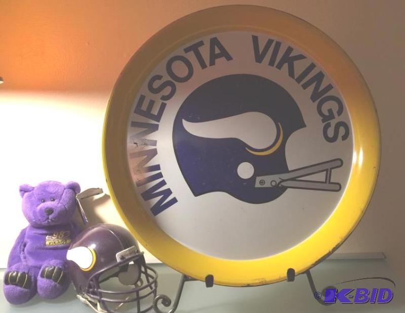 lot 45 image: Lot of Minnesota Vikings Collectibles