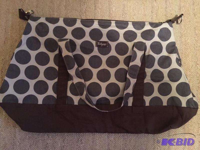 lot 82 image: Retro Metro Weekender Bag