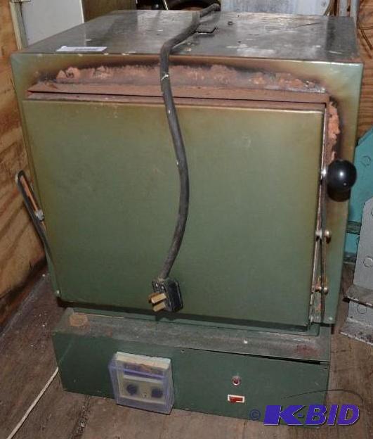 lot 11 image: Jewelry Casting Kiln- similar kilns are $2,20...