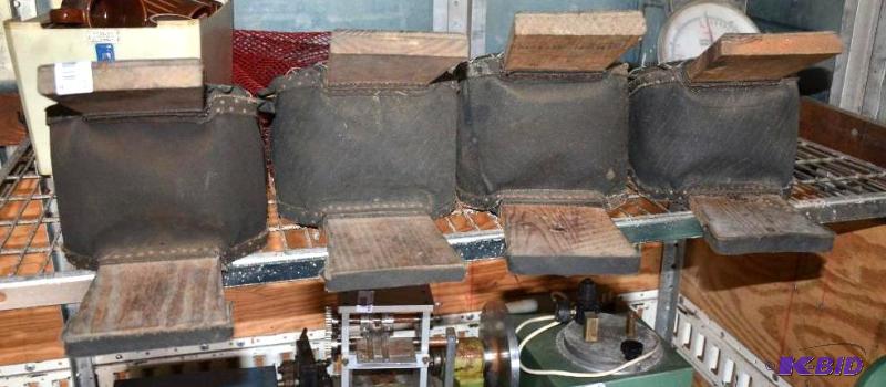 lot 23 image: Antique&nbspor Vintage Fire&nbspBellows. (w...