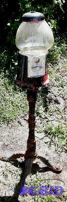 lot 33 image: Gumball Machine - Not working - OldNostalgic...