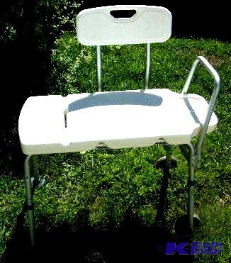 lot 38 image: Large Handicap Bathroom Seat - Looks New...