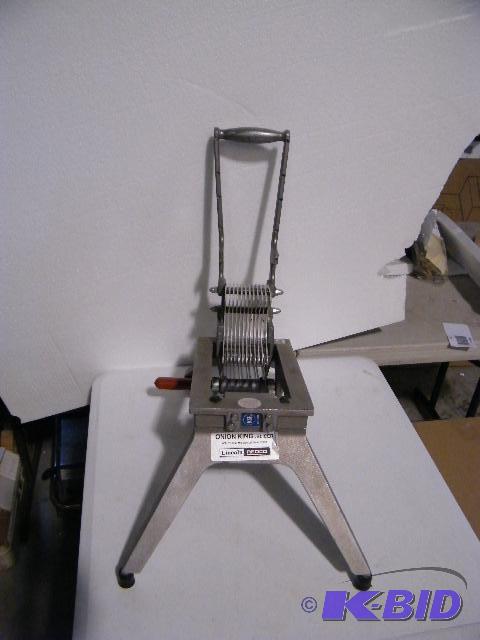 lot 53 image: Food Cutter - Lincoln Food Service Products -...