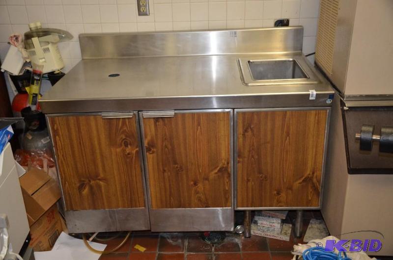lot 107 image: Stainless steel counter and storage space 30...