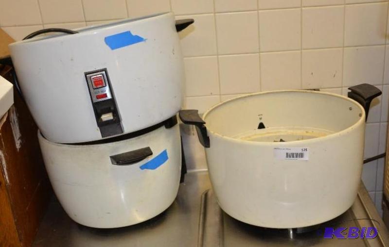 lot 125 image: 3 rice cookers 12 12 &quotd x 9"  14&...