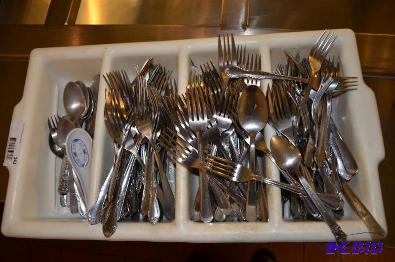 lot 143 image: Lot of Silverware in sorting container...