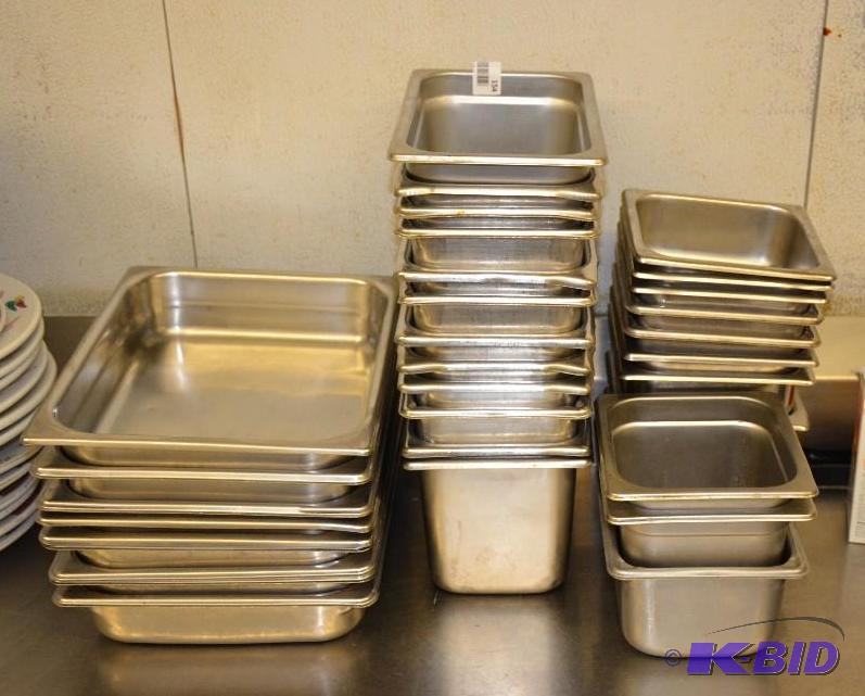 lot 154 image: Stainless steel condiment containers & pr...