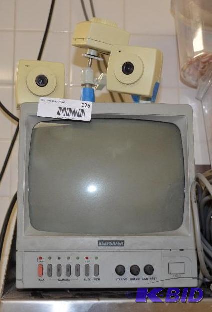 lot 176 image: Three Keepsafer security cameras & monito...