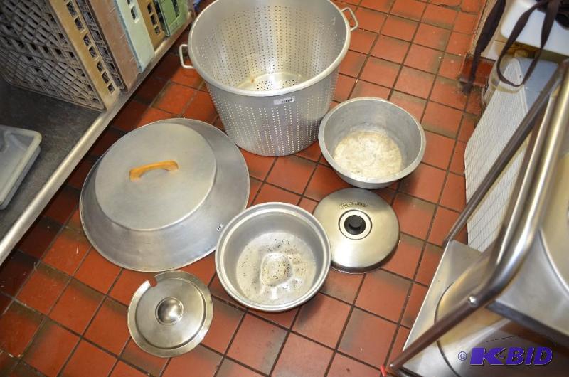 lot 177 image: Commercial strainer, pan & lids...