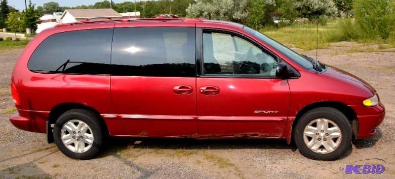 lot 3A image: 1998 Dodge Grand Caravan- ONE OWNER Low miles...