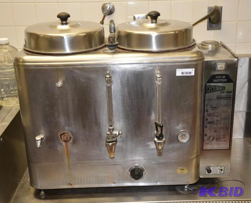 lot 6 image: Brewing Cecil ware automatic coffee brewing c...